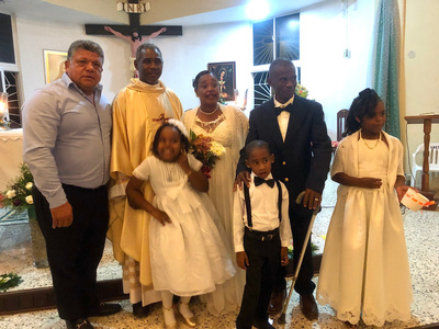 Boda en la Parroquia San Antonio de Padua, 2022 · carrusel destacado